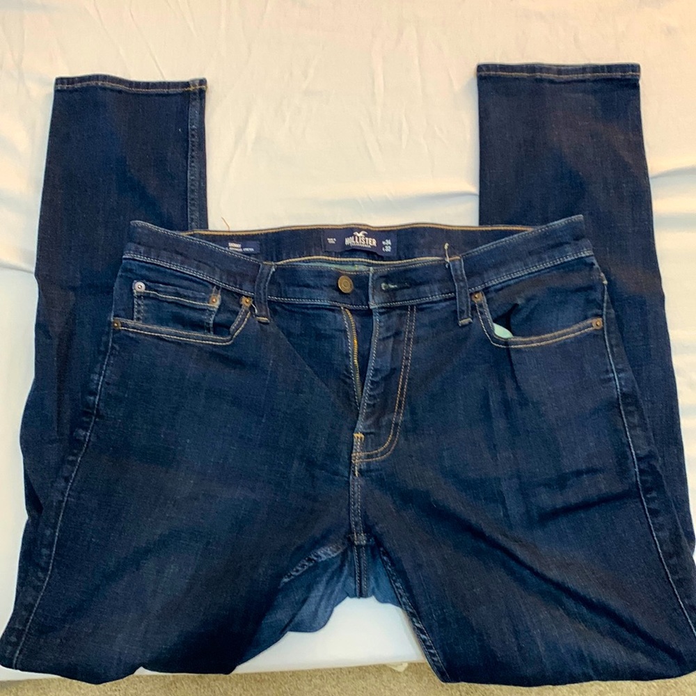 Men’s Dark Wash Skinny Jeans- EUC